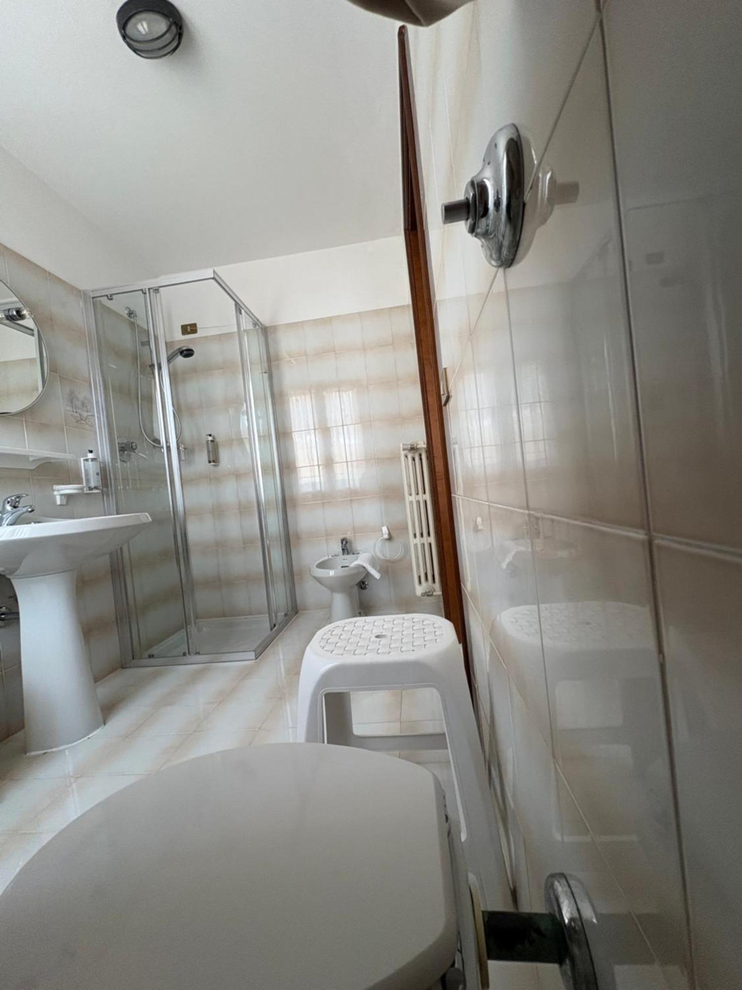Garni Hotel Tignale Buitenkant foto