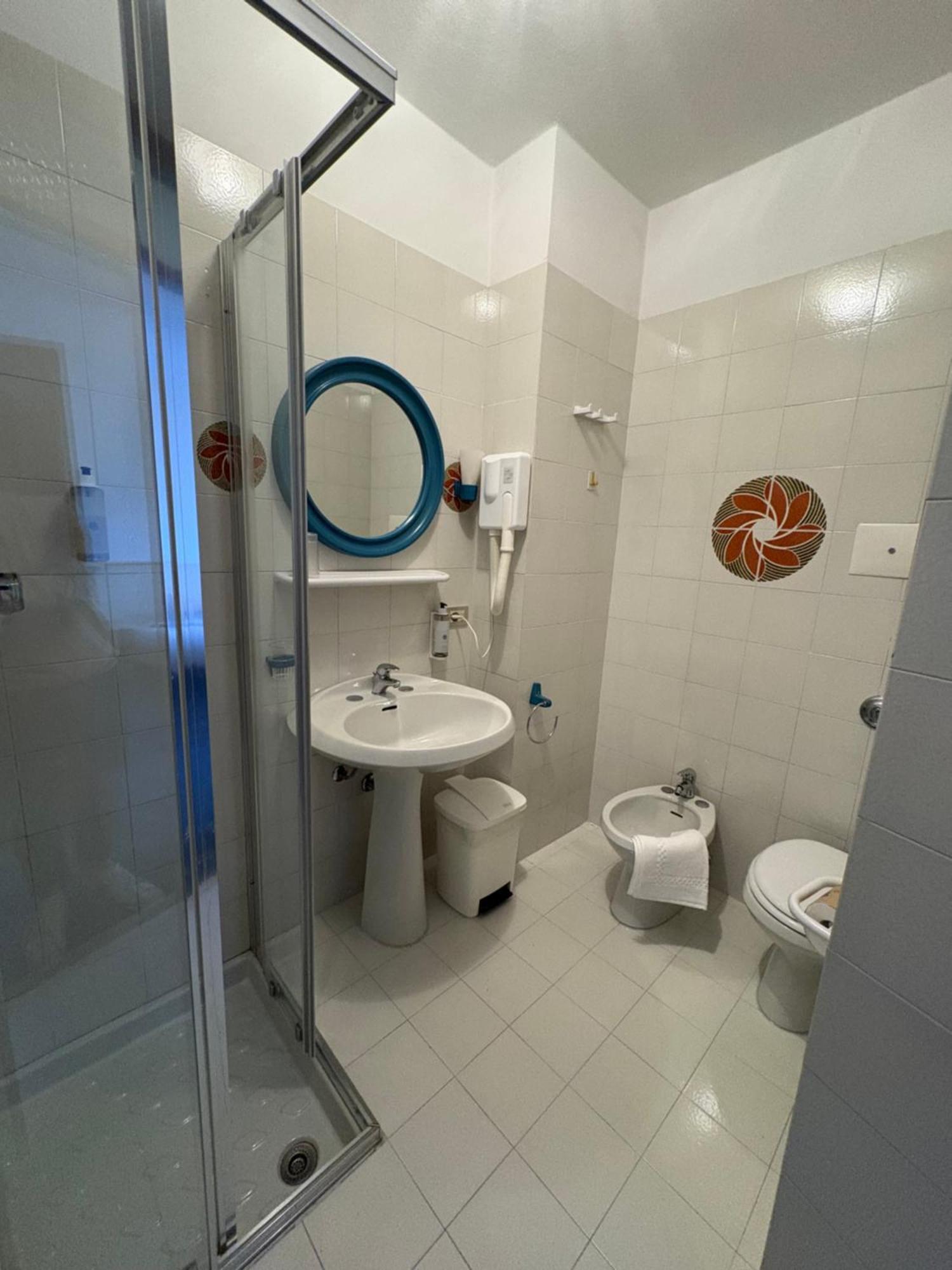 Garni Hotel Tignale Buitenkant foto