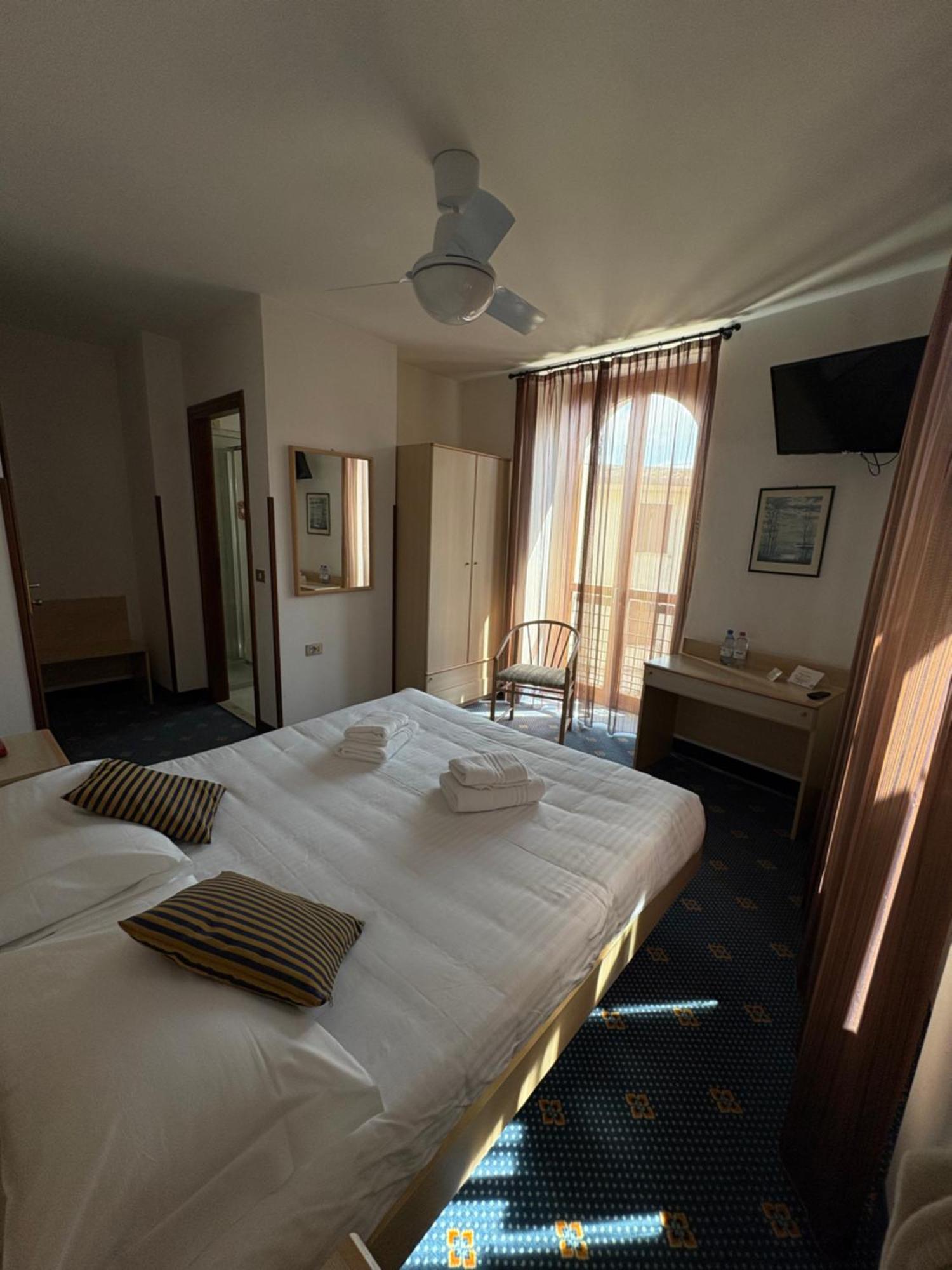 Garni Hotel Tignale Buitenkant foto